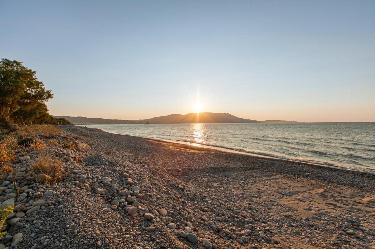 Niovi Seaside Suites Kíszamosz Kültér fotó